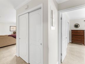 7237 E Tropical Way, Plantation FL 33317