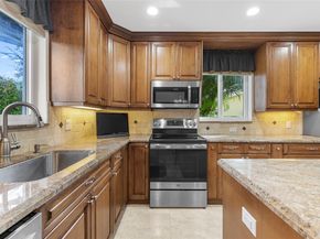 7237 E Tropical Way, Plantation FL 33317