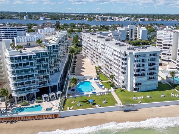 3570 S Ocean Blvd 311, South Palm Beach FL 33480