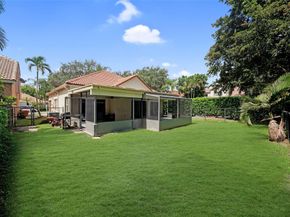 2687 Oak Park Cir, Davie FL 33328