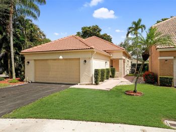 2687 Oak Park Cir