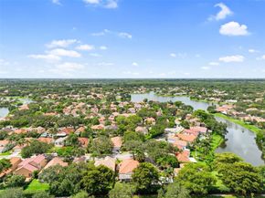 2687 Oak Park Cir, Davie FL 33328