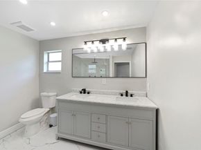 2687 Oak Park Cir, Davie FL 33328