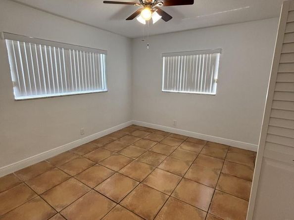 1471 NW 22nd St, Fort Lauderdale FL 33311