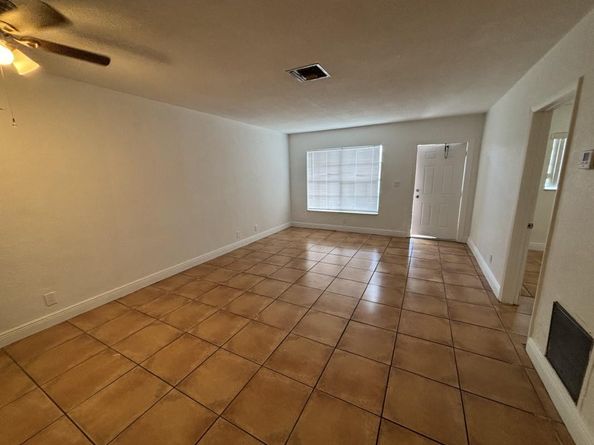 1471 NW 22nd St, Fort Lauderdale FL 33311