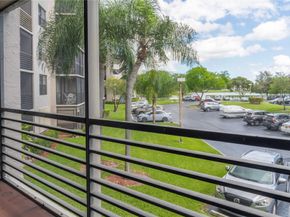 1101 Colony Point Cir 220, Pembroke Pines FL 33026