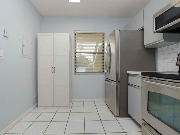 4689 Lucerne Lakes E Boulevard E 106, Lake Worth FL 33467
