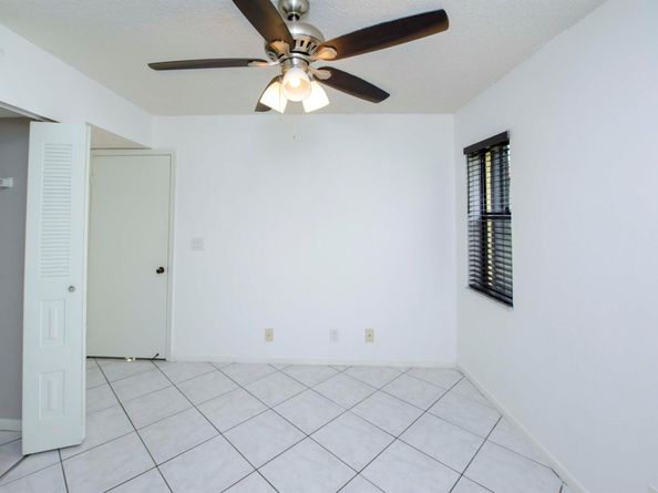 4689 Lucerne Lakes E Boulevard E 106, Lake Worth FL 33467