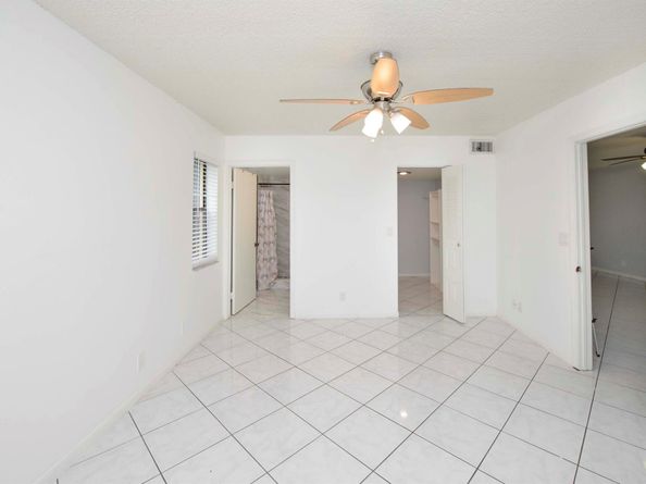 4689 Lucerne Lakes E Boulevard E 106, Lake Worth FL 33467
