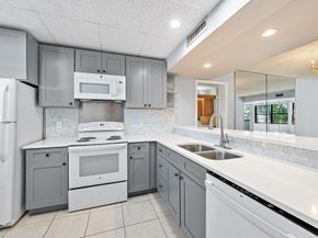 3515 Village Boulevard 102, West Palm Beach FL 33409