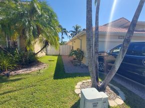 1563 SW 187th Ter, Pembroke Pines FL 33029