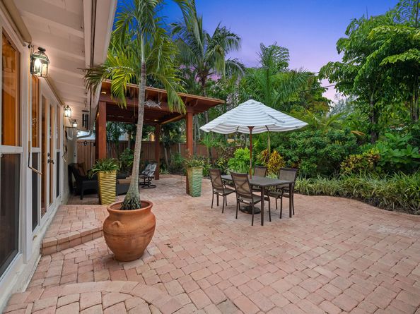 1323 SE 13th Ter, Fort Lauderdale FL 33316