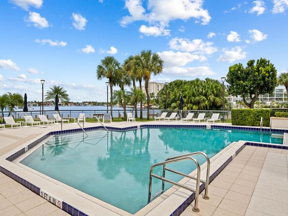 901 E Camino Real Drive 4d, Boca Raton FL 33432