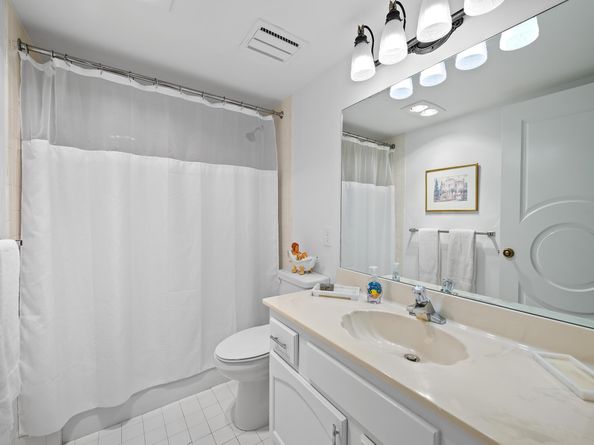 901 E Camino Real Drive 4d, Boca Raton FL 33432