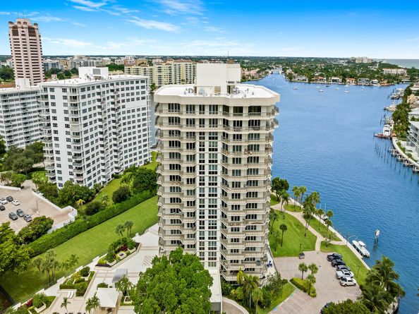 901 E Camino Real Drive 4d, Boca Raton FL 33432