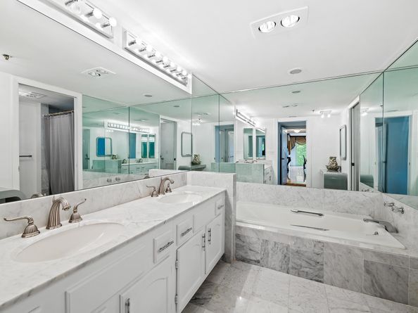 901 E Camino Real Drive 4d, Boca Raton FL 33432
