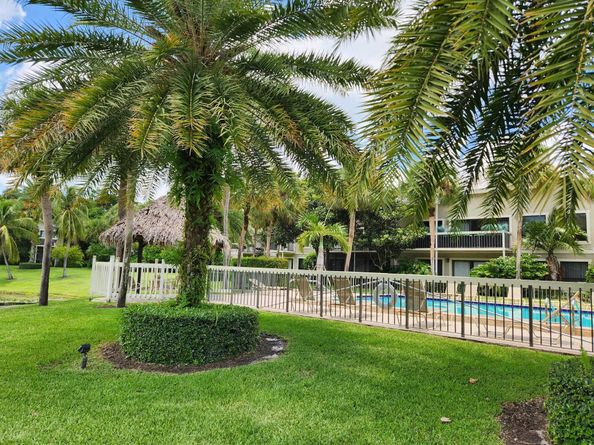 11863 Wimbledon Circle 416, Wellington FL 33414