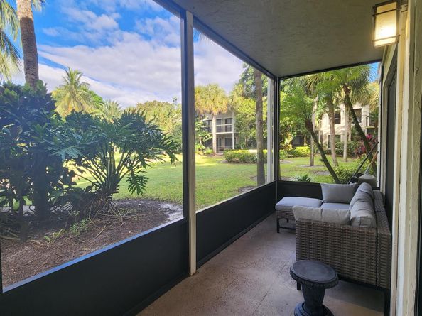 11863 Wimbledon Circle 416, Wellington FL 33414