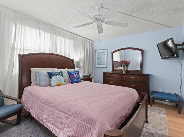 16051 Blatt Blvd 212, Weston FL 33326