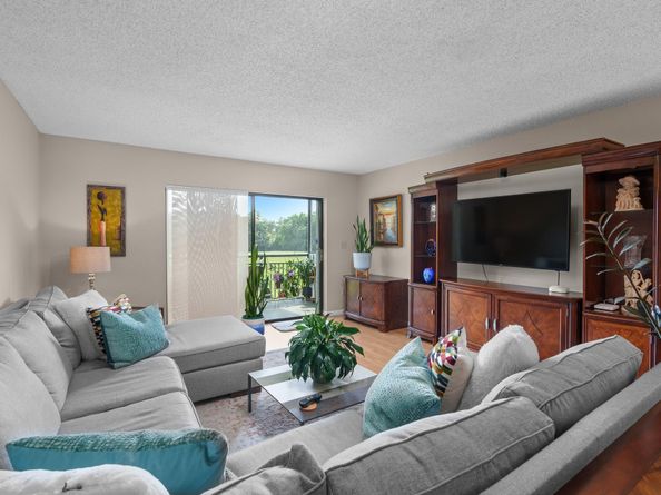 16051 Blatt Blvd 212, Weston FL 33326