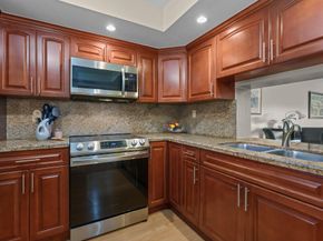 16051 Blatt Blvd 212, Weston FL 33326