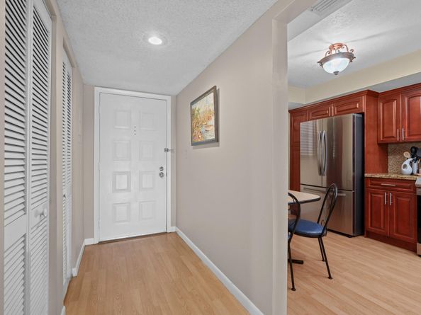 16051 Blatt Blvd 212, Weston FL 33326