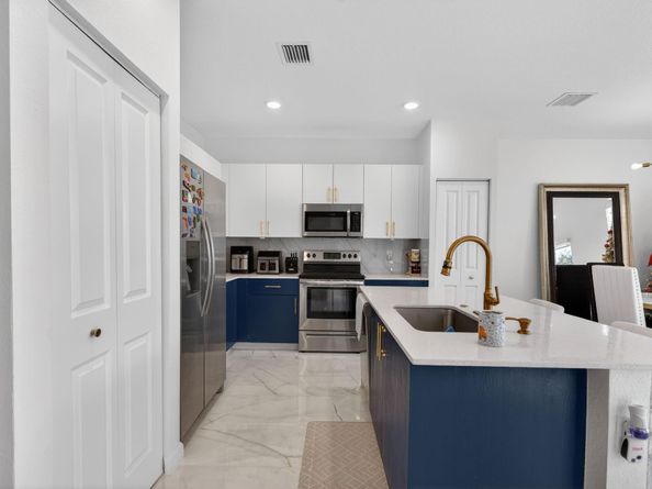 4668 NW 120th Way, Coral Springs FL 33076