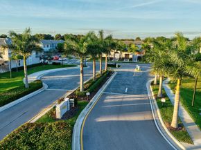 4668 NW 120th Way, Coral Springs FL 33076