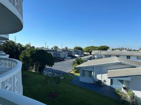 2381 Sunset Avenue 216, Lake Worth Beach FL 33461