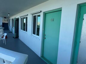 2381 Sunset Avenue 216, Lake Worth Beach FL 33461