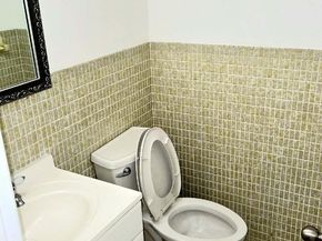 121 Golden Isles Dr 904, Hallandale Beach FL 33009