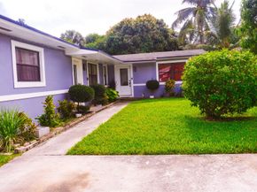 1290 NE 144th St, Miami FL 33161