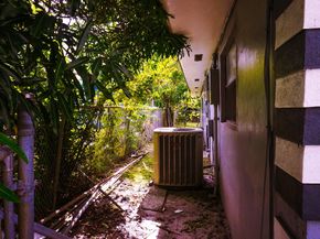 1290 NE 144th St, Miami FL 33161