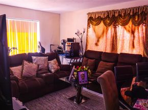 1290 NE 144th St, Miami FL 33161