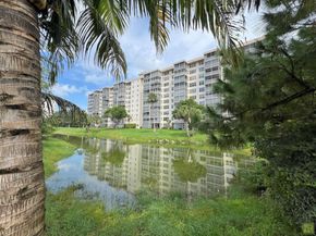 3510 Oaks Way 601, Pompano Beach FL 33069