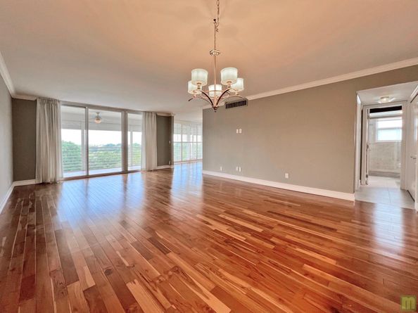 3510 Oaks Way 601, Pompano Beach FL 33069