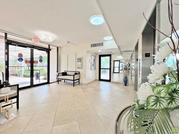 3510 Oaks Way 601, Pompano Beach FL 33069