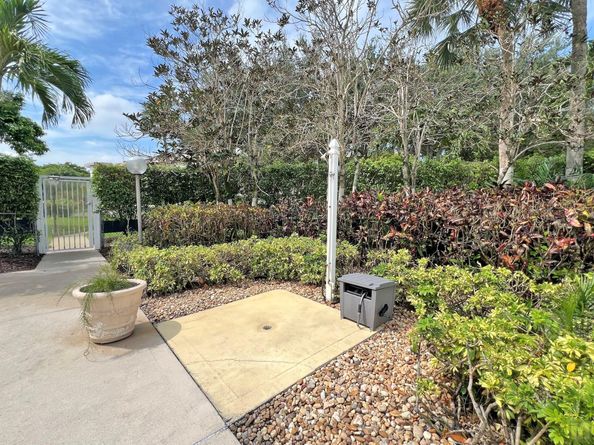 3510 Oaks Way 601, Pompano Beach FL 33069