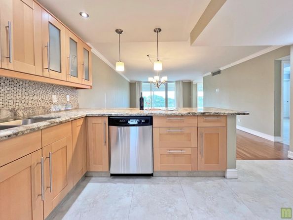 3510 Oaks Way 601, Pompano Beach FL 33069