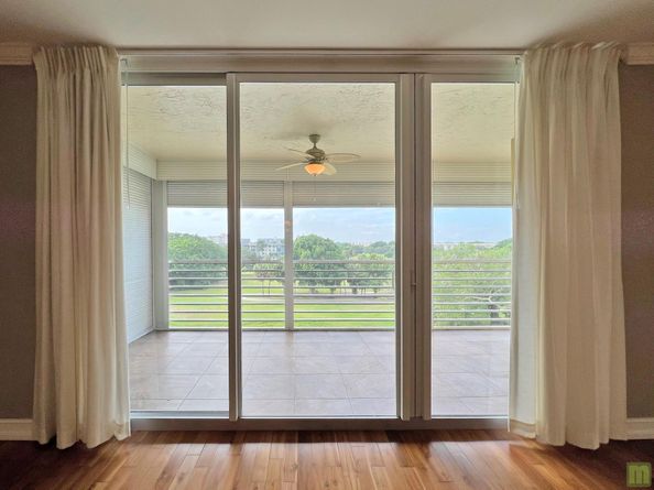 3510 Oaks Way 601, Pompano Beach FL 33069