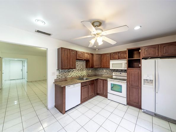 9510 W Fern Ln, Miramar FL 33025