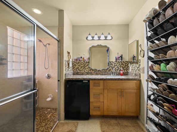 681 NW 172nd Ter, Pembroke Pines FL 33029