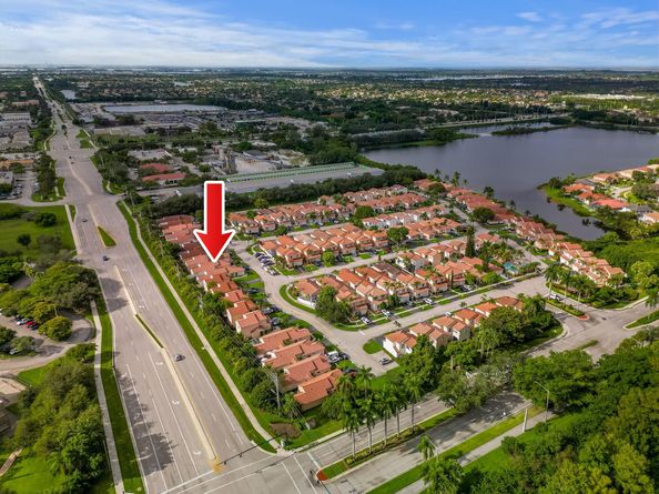 681 NW 172nd Ter, Pembroke Pines FL 33029