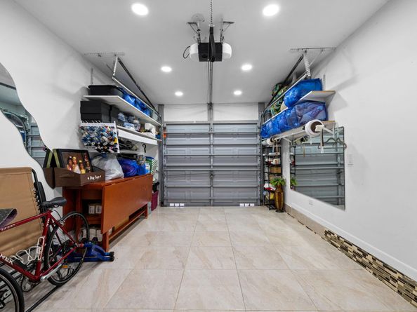 681 NW 172nd Ter, Pembroke Pines FL 33029