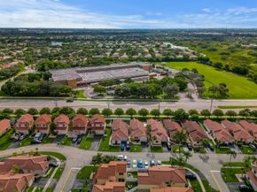 681 NW 172nd Ter, Pembroke Pines FL 33029