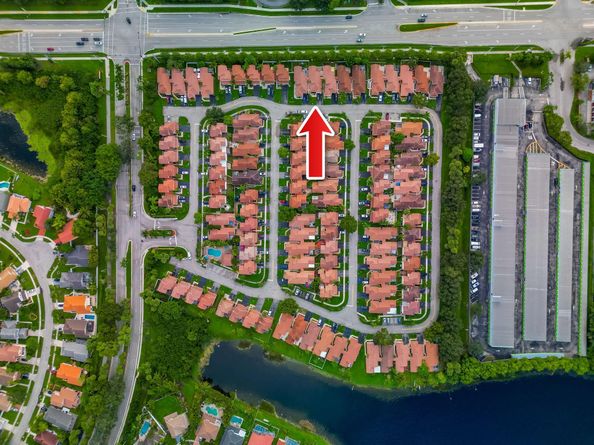 681 NW 172nd Ter, Pembroke Pines FL 33029