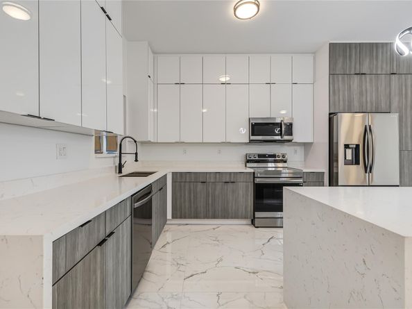 2861 NW 8th Ct, Fort Lauderdale FL 33311