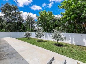 2861 NW 8th Ct, Fort Lauderdale FL 33311