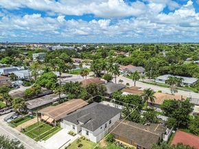 2861 NW 8th Ct, Fort Lauderdale FL 33311