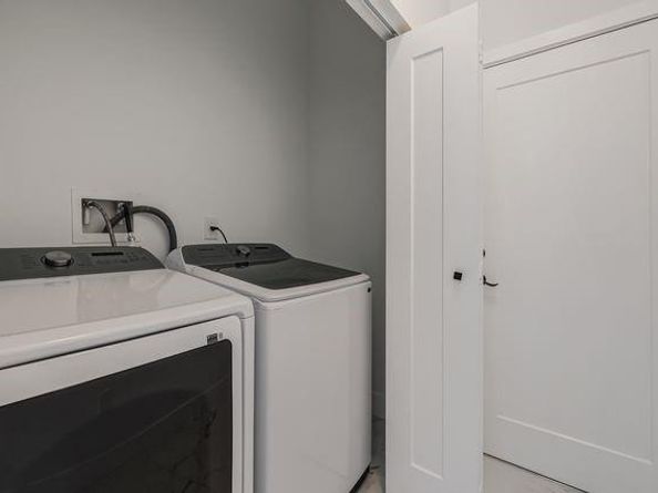 2861 NW 8th Ct, Fort Lauderdale FL 33311